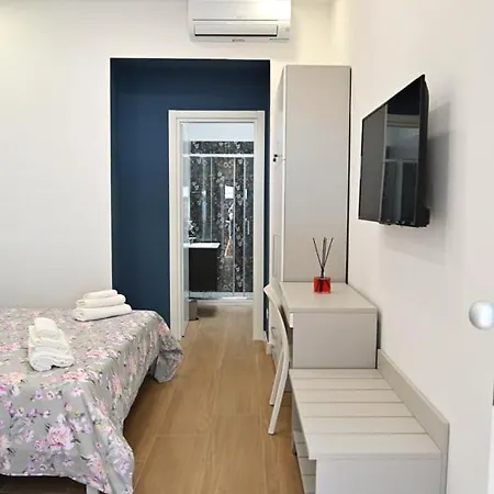 Floris Apartamento *